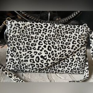 Envelope Clutch 🍒 Faux Patent Leather Animal Print Crossbody Bag